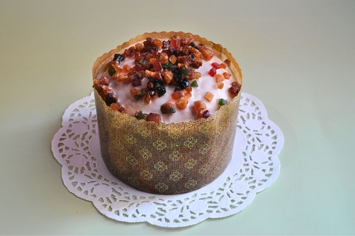 Candied fruit panettone